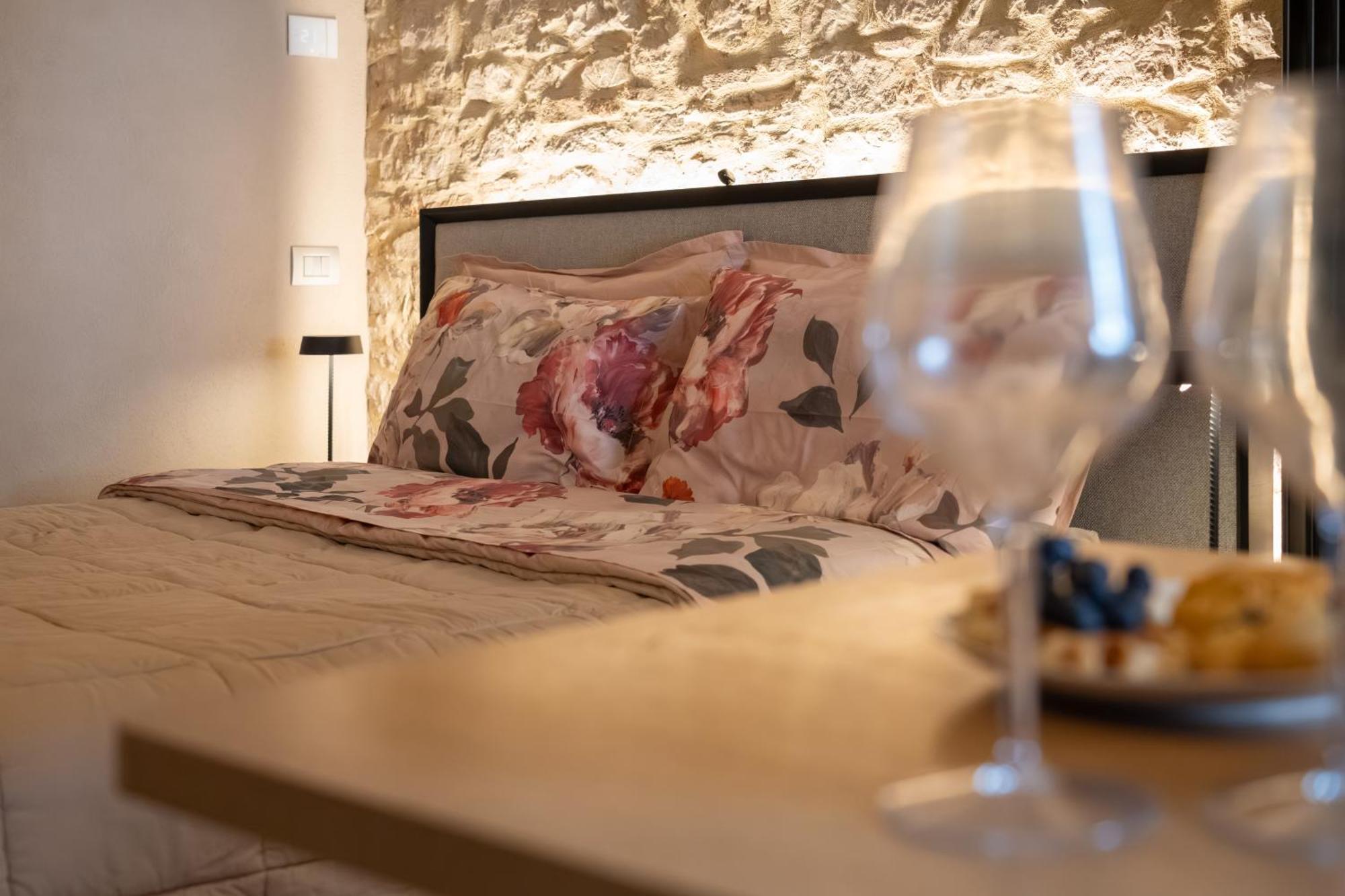 Forma Your Boutique Suite Corciano Eksteriør billede